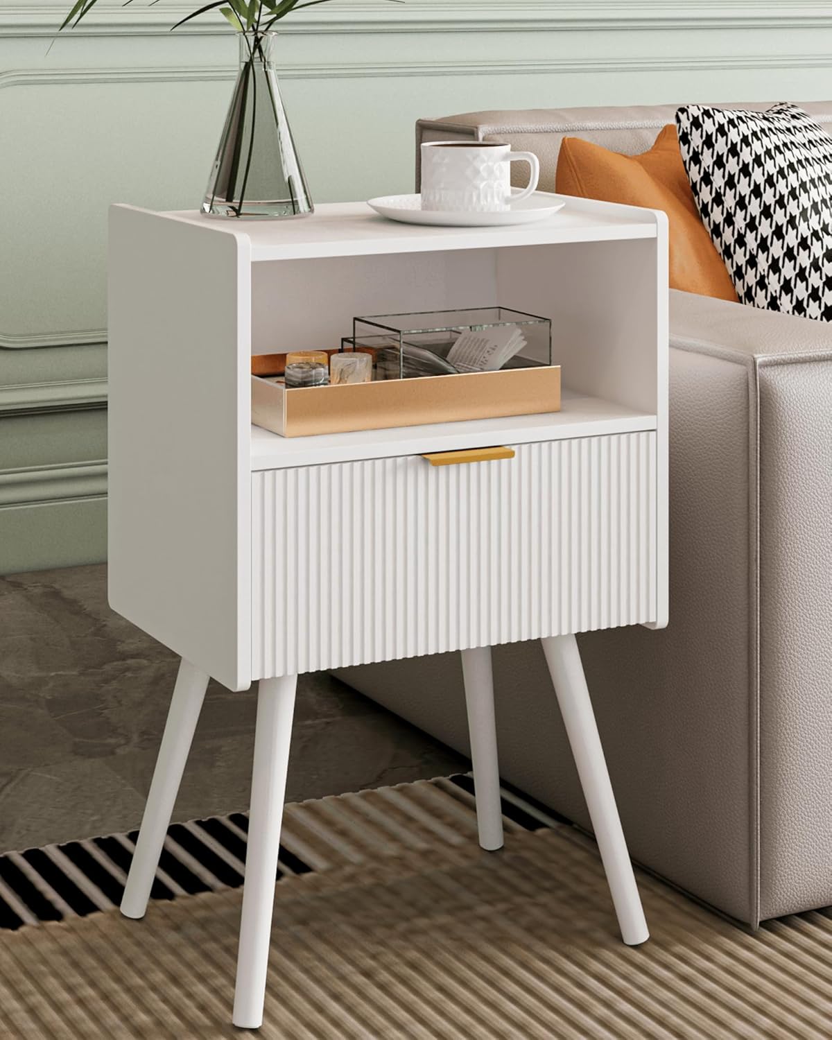 Modern Bedside Table with Storage Drawer