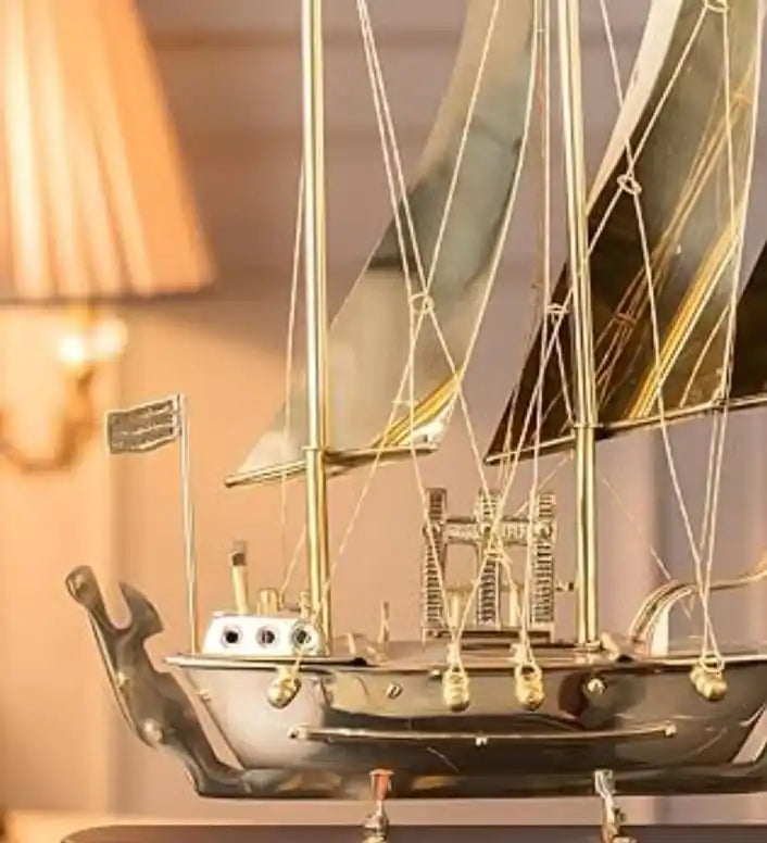 Classic Brass Ship Lamp Home Decoration Showpiece