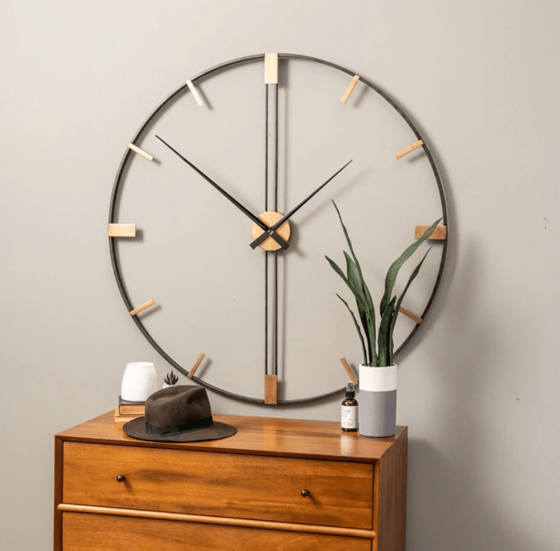 Round Wall Clock