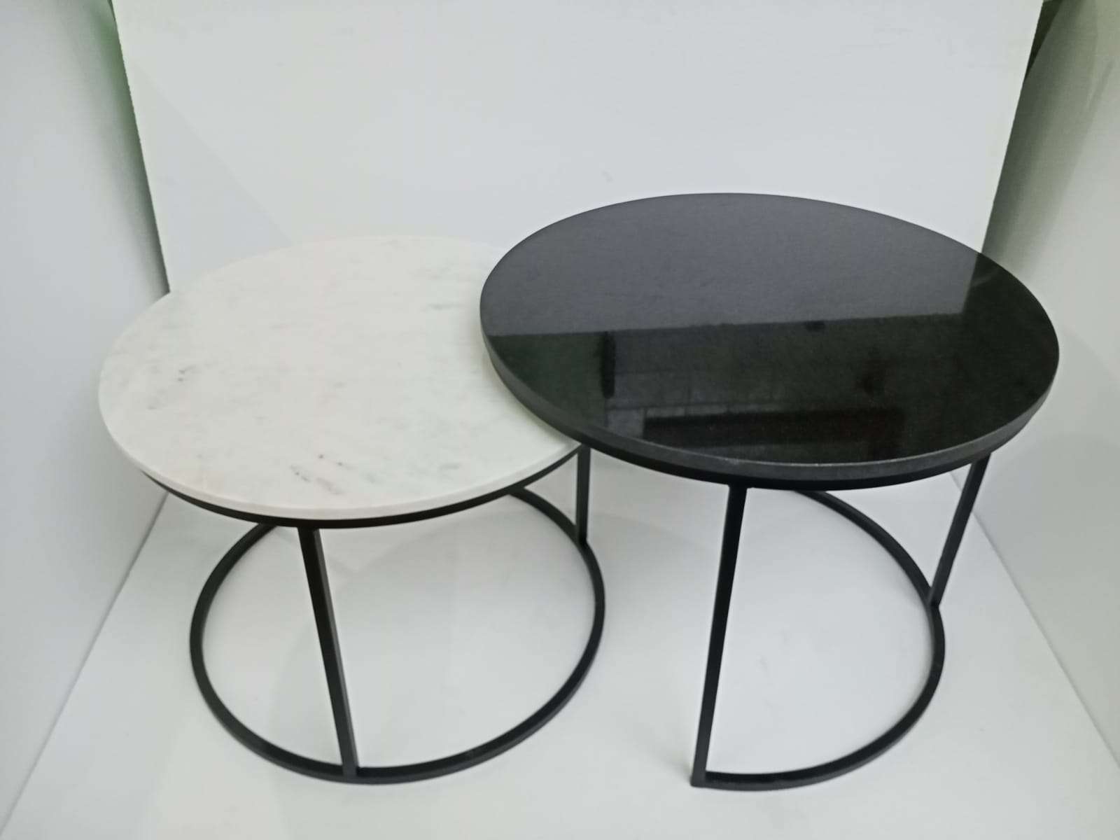 Black Round Coffee Table (Set of 2)
